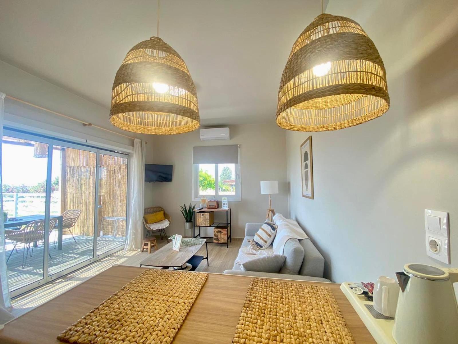 Boho Natural Beachfront Detached House Analipsis  Exterior foto